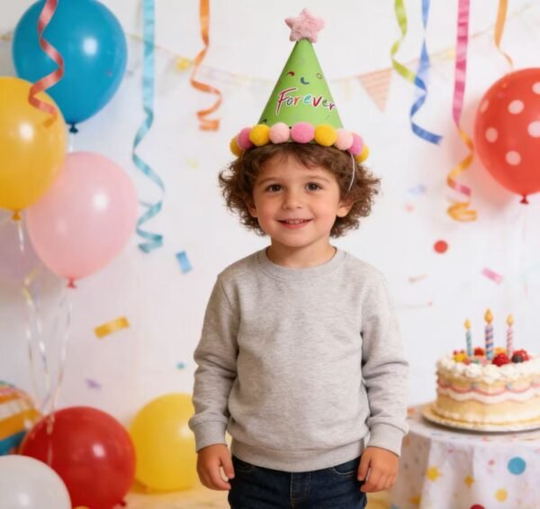 jofete.com-Green cartoon pom-pom birthday hat.webp